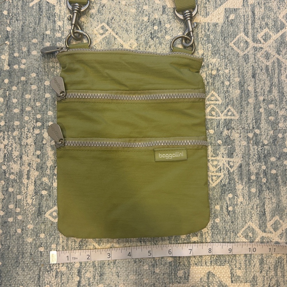 Baggallini Olive Belt Bag